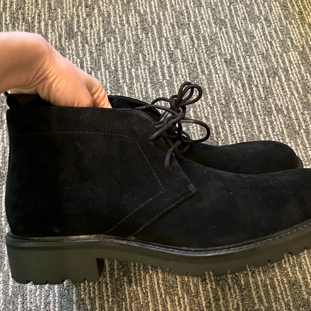 Mens calvin Klein suede chukka boots brand new